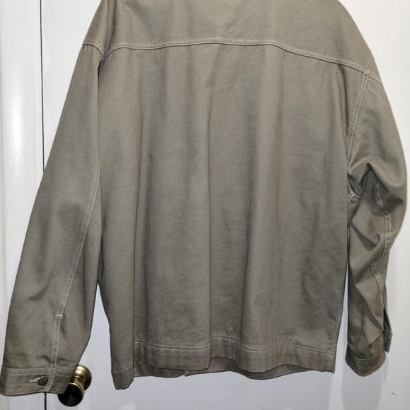 Jacket - Picture 3 of 4